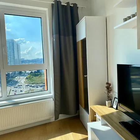 Apartment Luxury In Skyscraper With Parking *