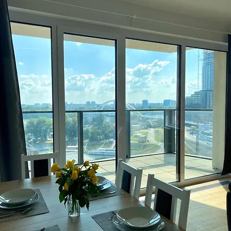Апартаменты Luxury In Skyscraper With Parking *